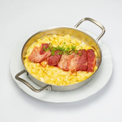 Mac n Cheese с говяжьим беконом